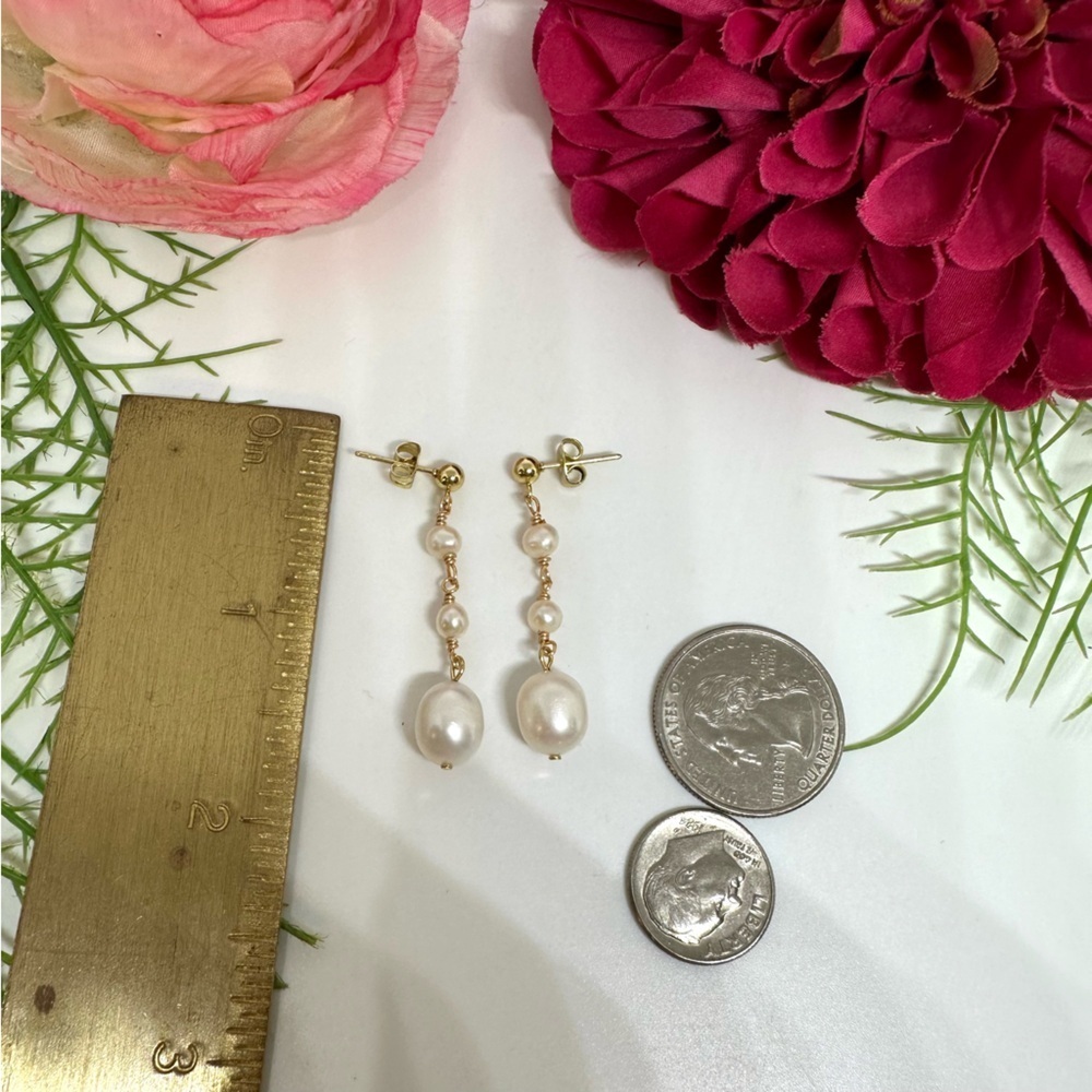 NEW⚜️Baroque Freshwater Pearl Hand Linked Dangly Earrings - Picture 5 of 5